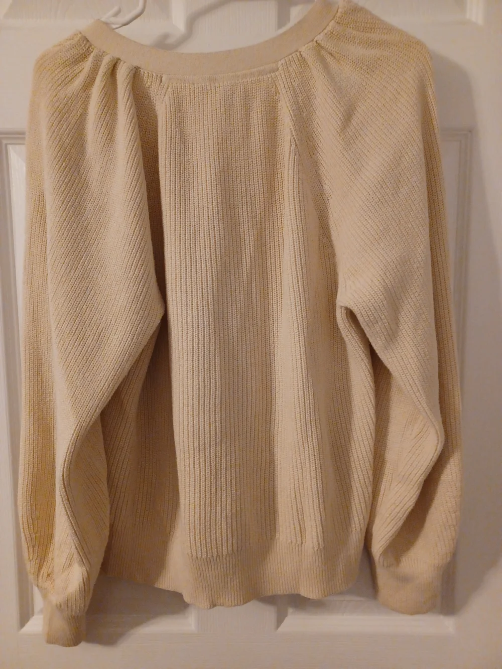 GAP Cream V-Neck Ribbed Knit Sweater - Picture 3 of 3